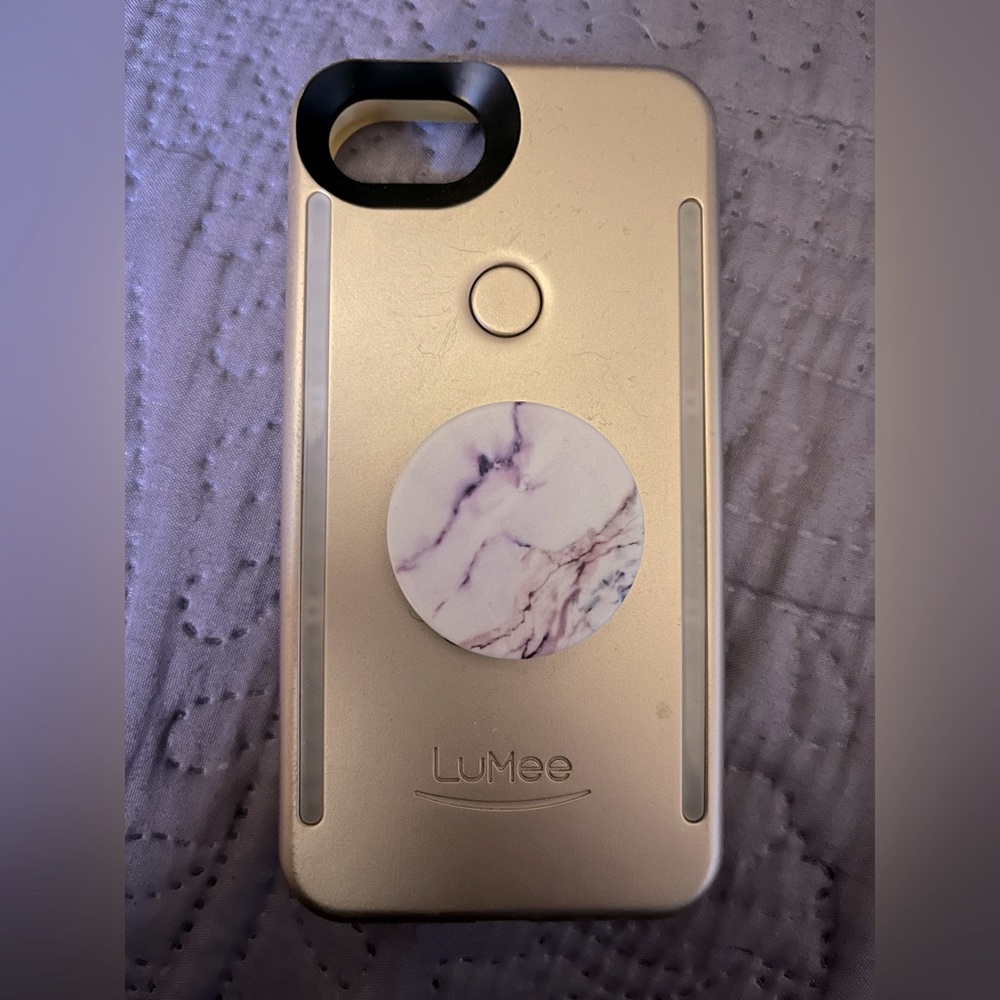 LuMee iPhone 7/8 lighting case